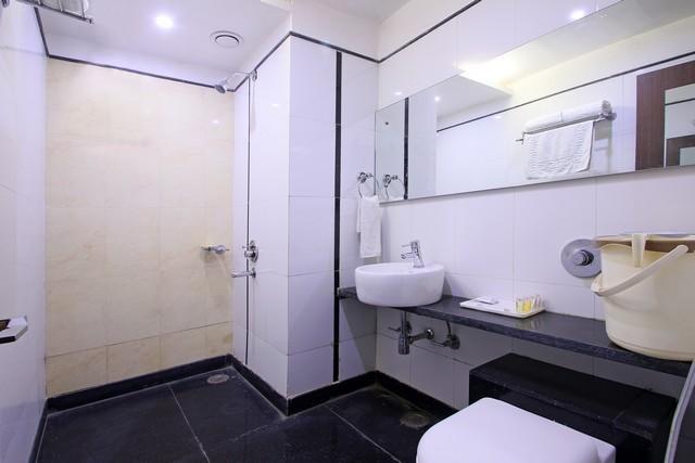 Hotel Sheela Shree Plaza Jhānsi Zewnętrze zdjęcie