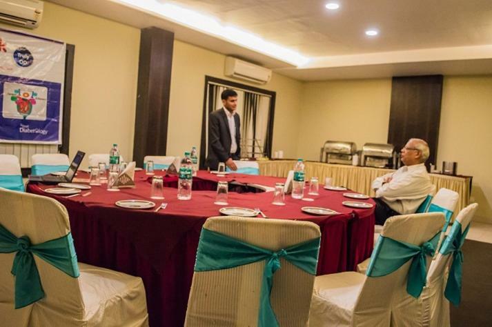 Hotel Sheela Shree Plaza Jhānsi Zewnętrze zdjęcie