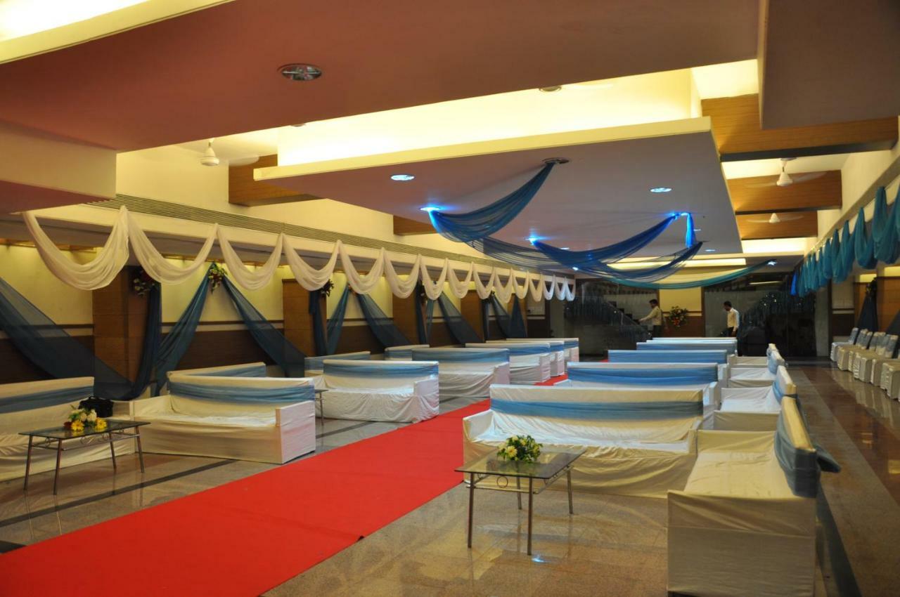 Hotel Sheela Shree Plaza Jhānsi Zewnętrze zdjęcie